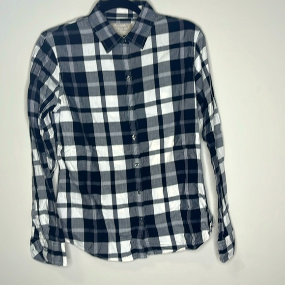 BANANA REPUBLIC BUTTON DOWN SHIRT - Picture 1 of 4